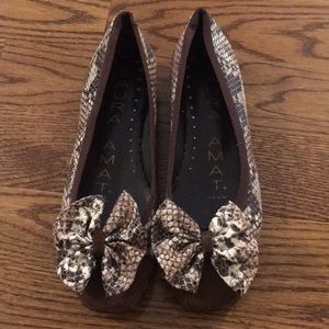 NWOT Laura Amat ballet flats
